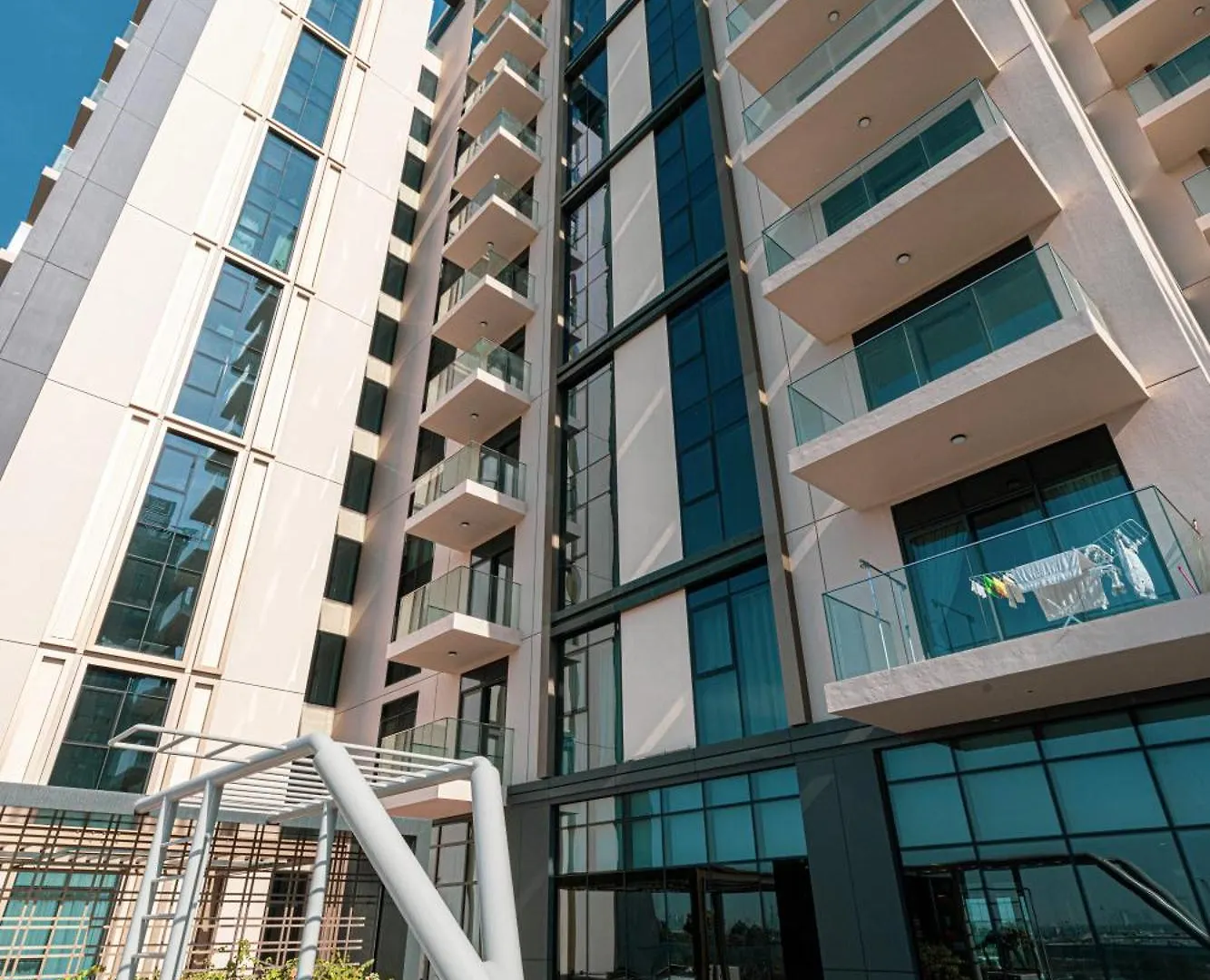 High-End 1Br-Panoramic Views, Pool With Burj Khalifa View, Padel & Rooftop Bbq Experience Dubai Appartamento