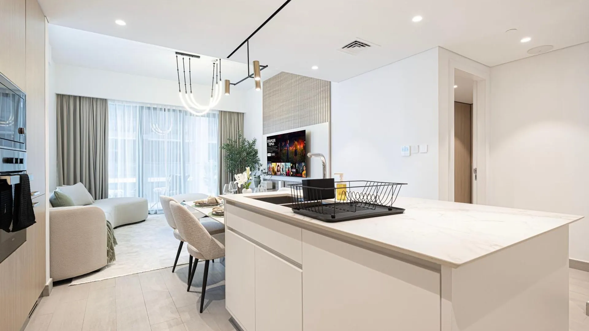 High-End 1Br-Panoramic Views, Pool With Burj Khalifa View, Padel & Rooftop Bbq Experience Dubai Appartamento